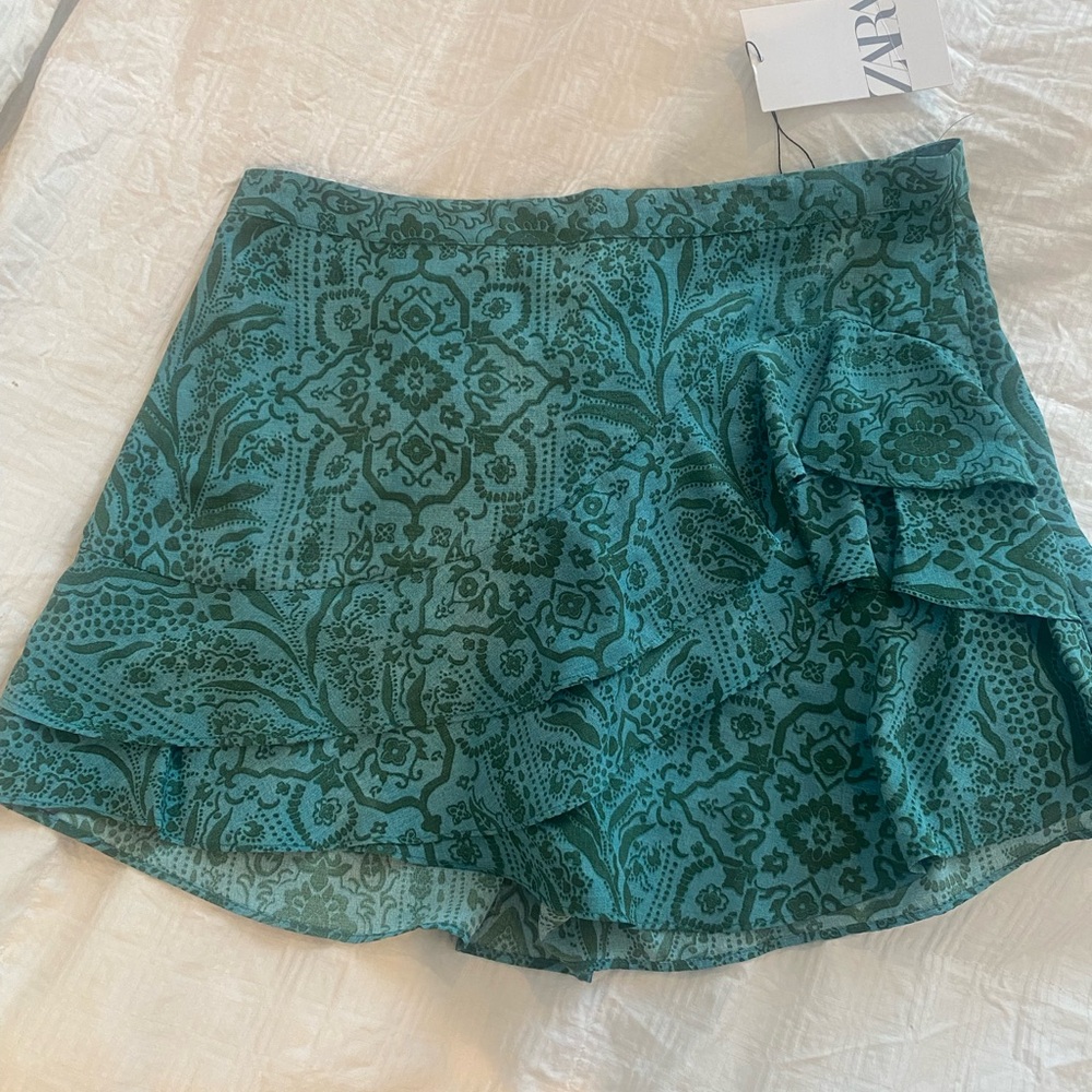 Zara Women’s Skort Size L NWT